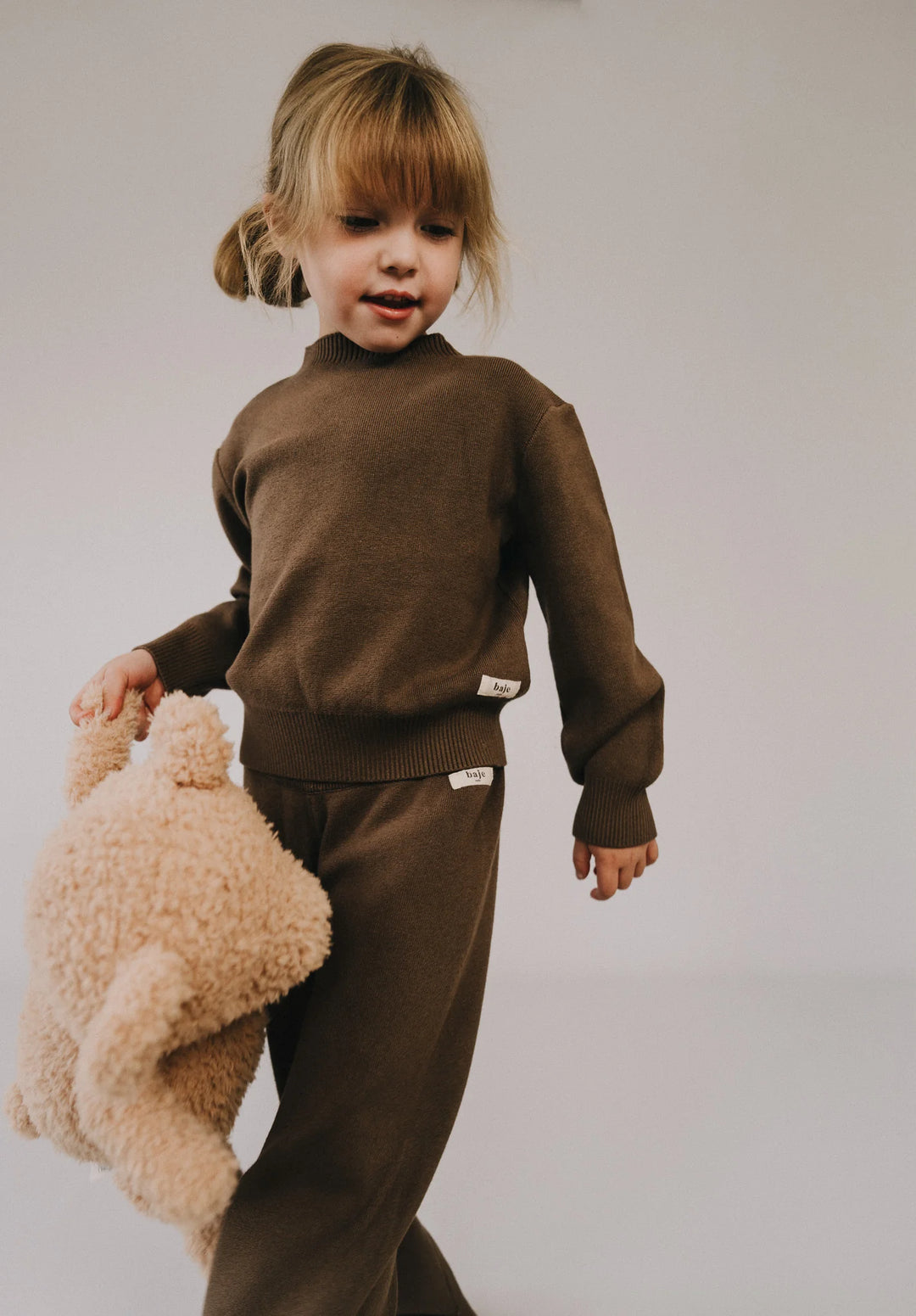 Baje Studio Cevio Sweater - Brown Cacao