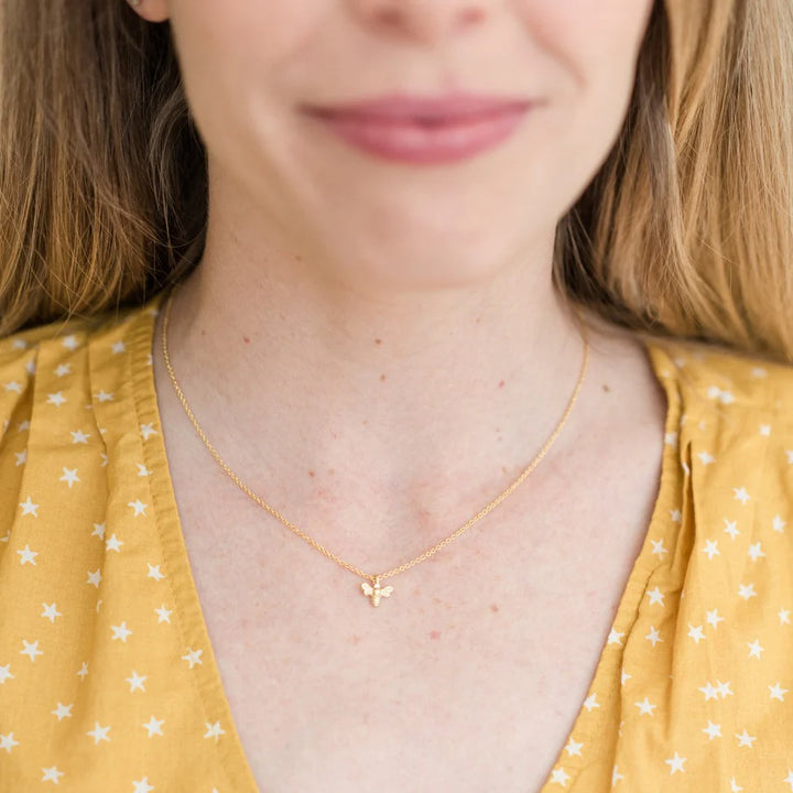 Helmsie Mama & Me Bee Necklace Set