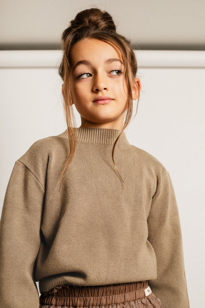 Baje Studio Cevio Sweater - Sand Desert