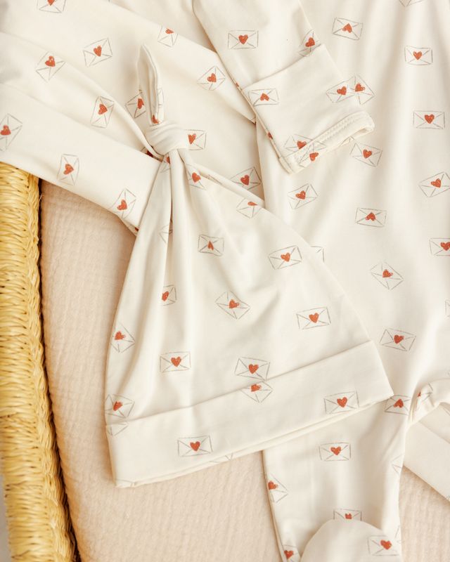 Quincy Mae Bamboo Zip Footie - Valentine