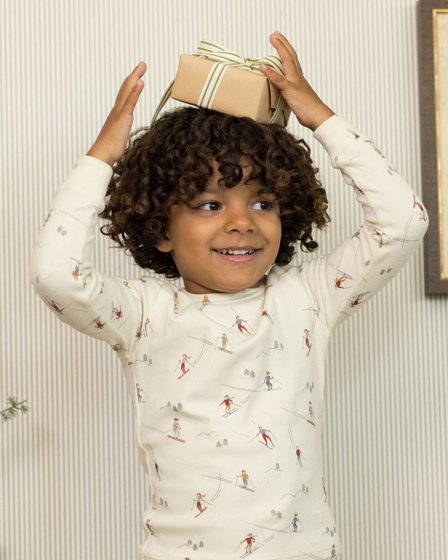 Rylee + Cru Organic Long Sleeve Pajama Set - Skiers