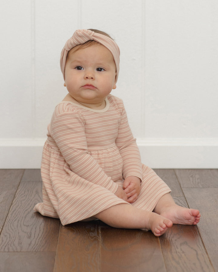 Quincy Mae Ribbed Long Sleeve Dress -Dusty Rose Microstripe