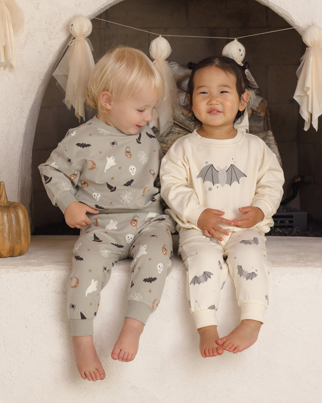 Quincy Mae Relaxed Fleece Sweatpant - Halloween Things