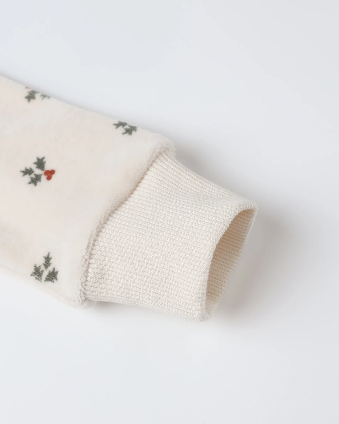 Quincy Mae Hidden Snap Footie - Holly Berry