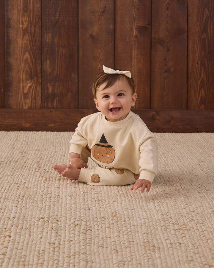 Quincy Mae Relaxed Fleece Sweatshirt - Lil Pumpkin