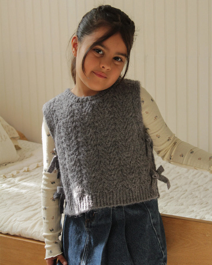 Rylee + Cru Bow Sweater Vest - Midnight