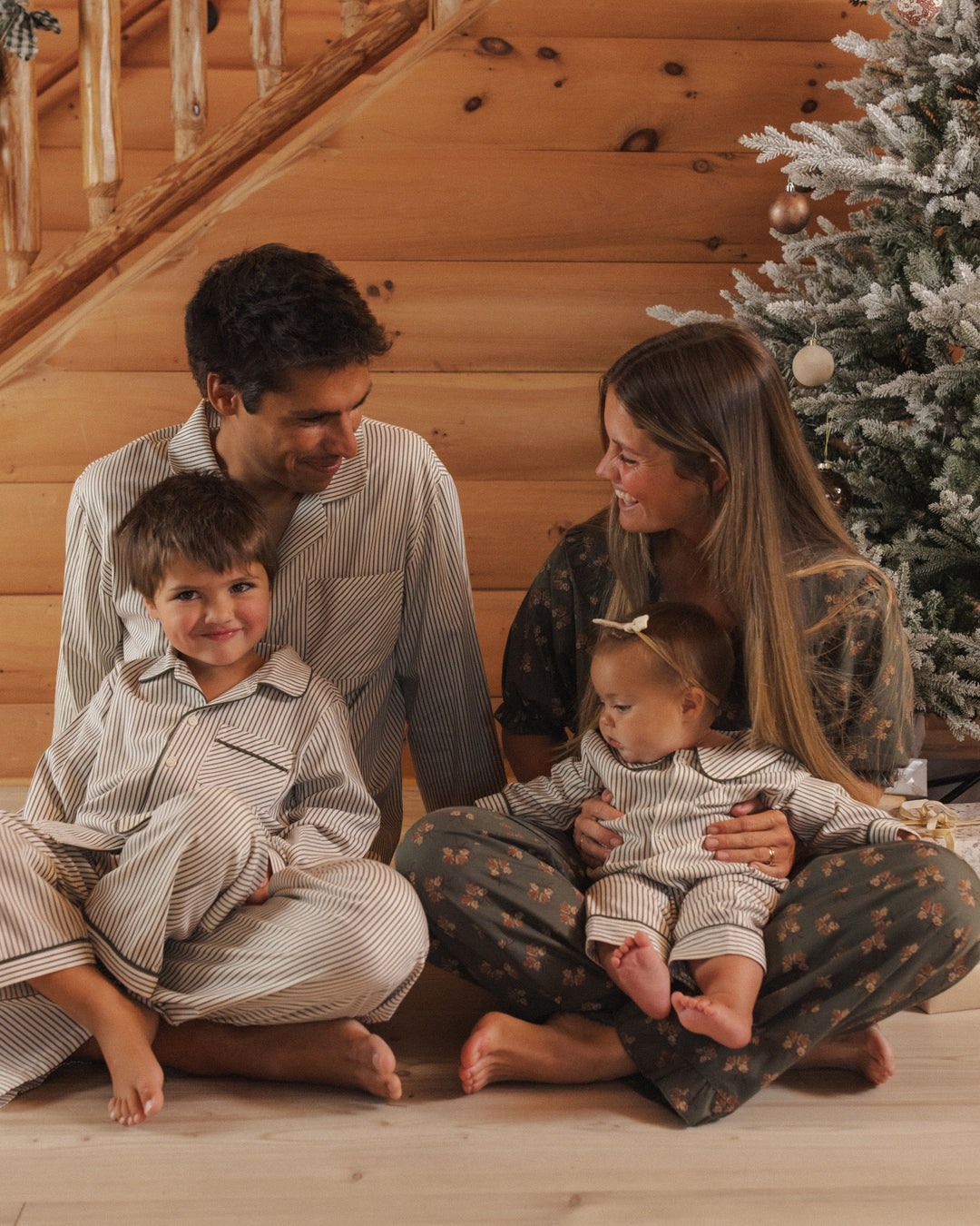Rylee + Cru Women's Ruffle Pajamas - Evergreen Bouquet