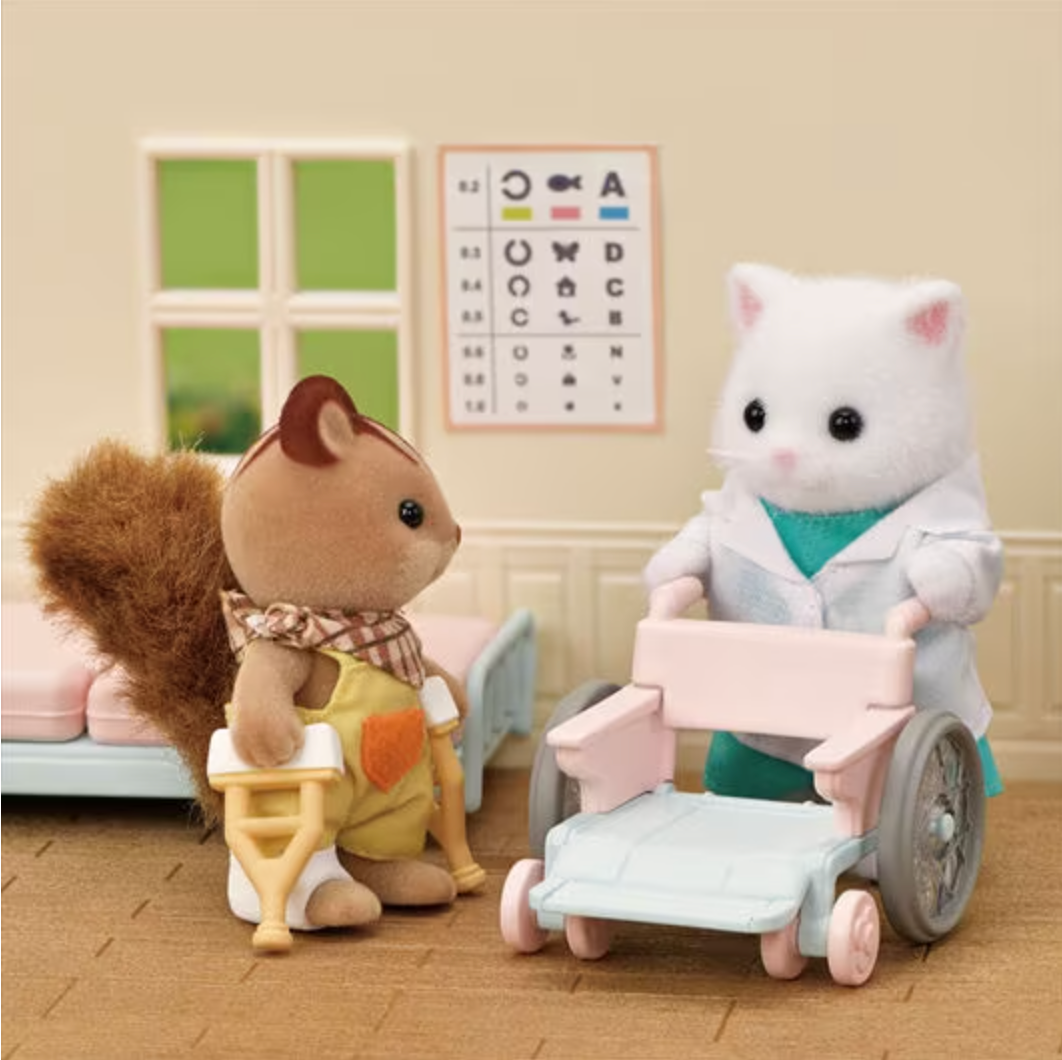 Calico Critters Village Doctor Starter Set