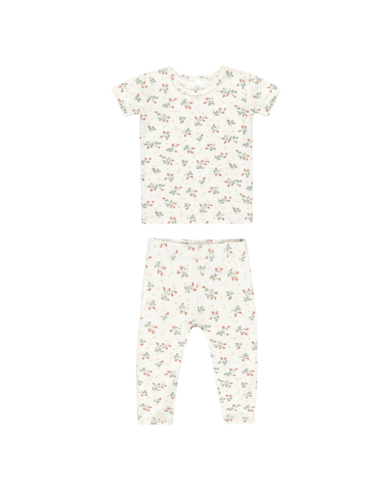 Quincy Mae Bamboo Short Sleeve Pajama Set - Strawberries