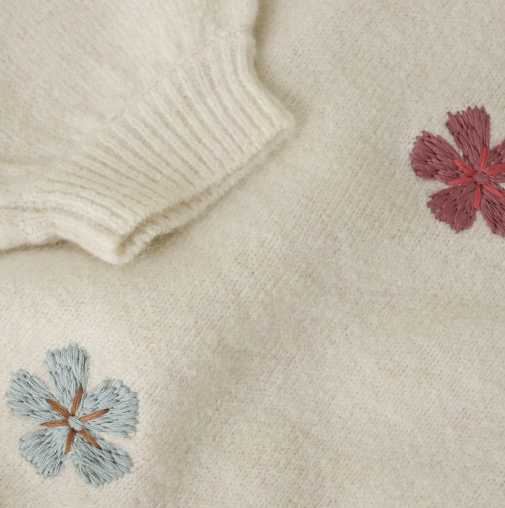 Minymo Embroidered Flower Pullover Knit Sweater - Sandshell