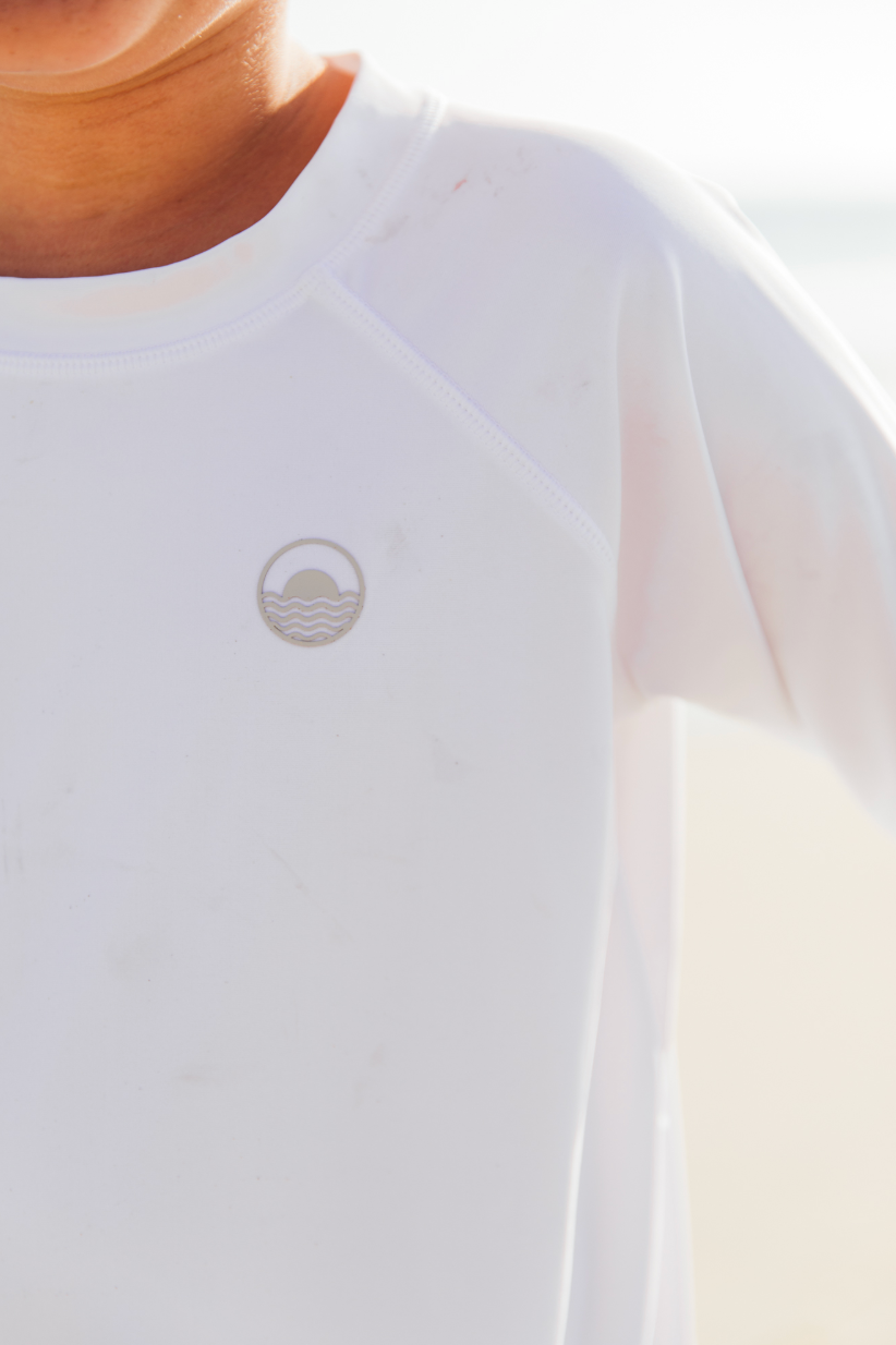 Feather 4 Arrow Long Sleeve Rash Guard - White