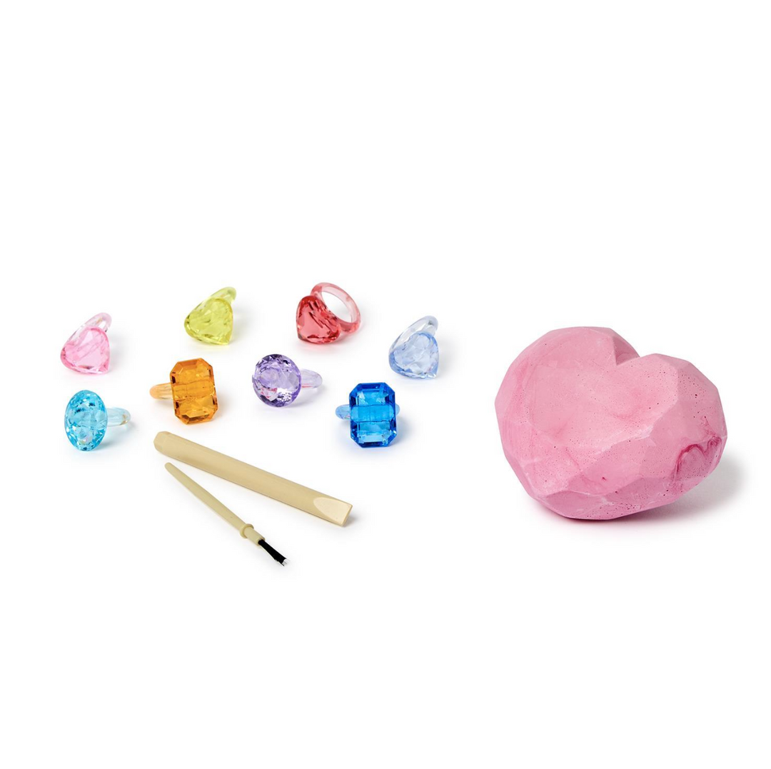 Cupcakes & Catwheels Heart Surprise Treasure Dig