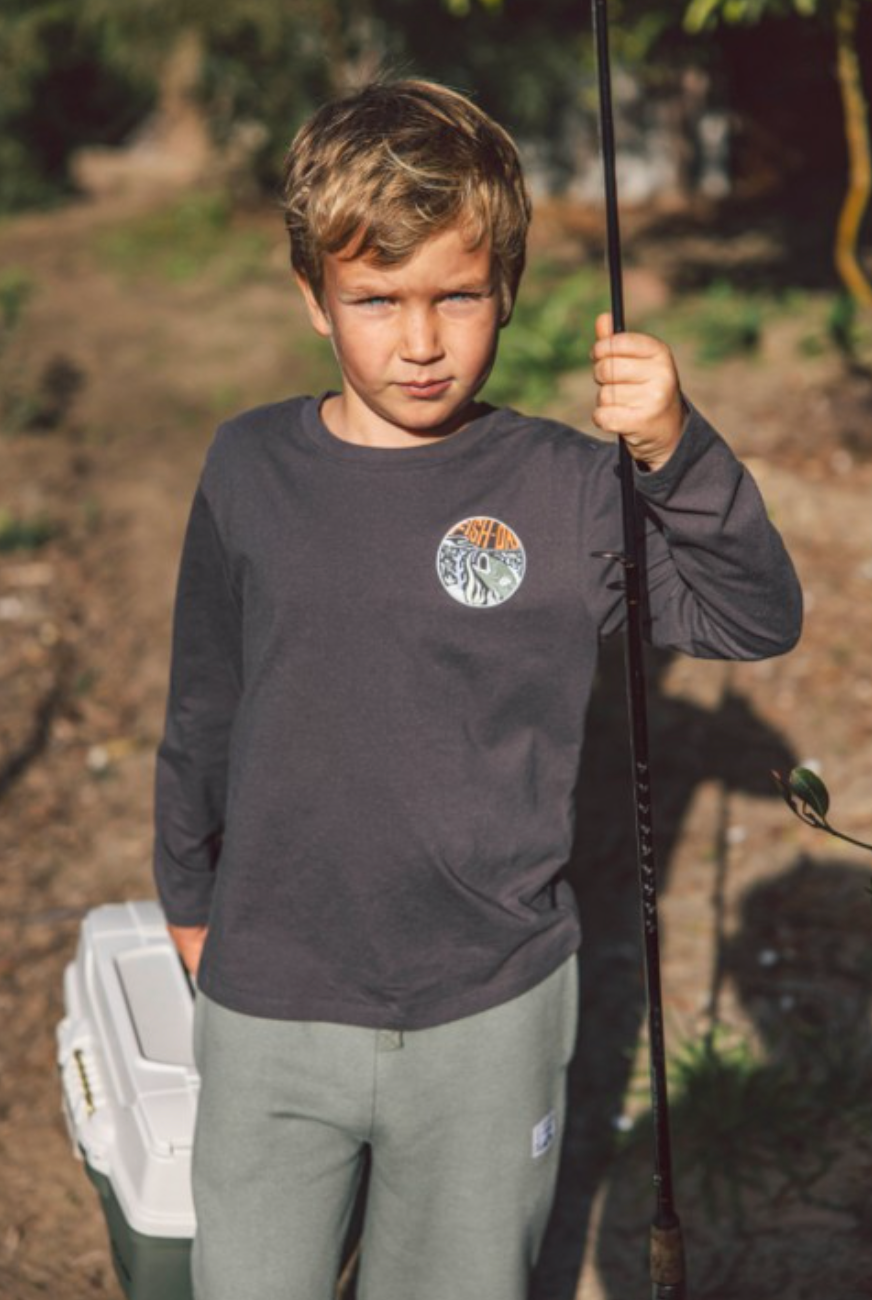 Feather 4 Arrow Fish Tee
