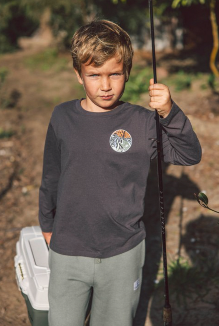 Feather 4 Arrow Fish Tee