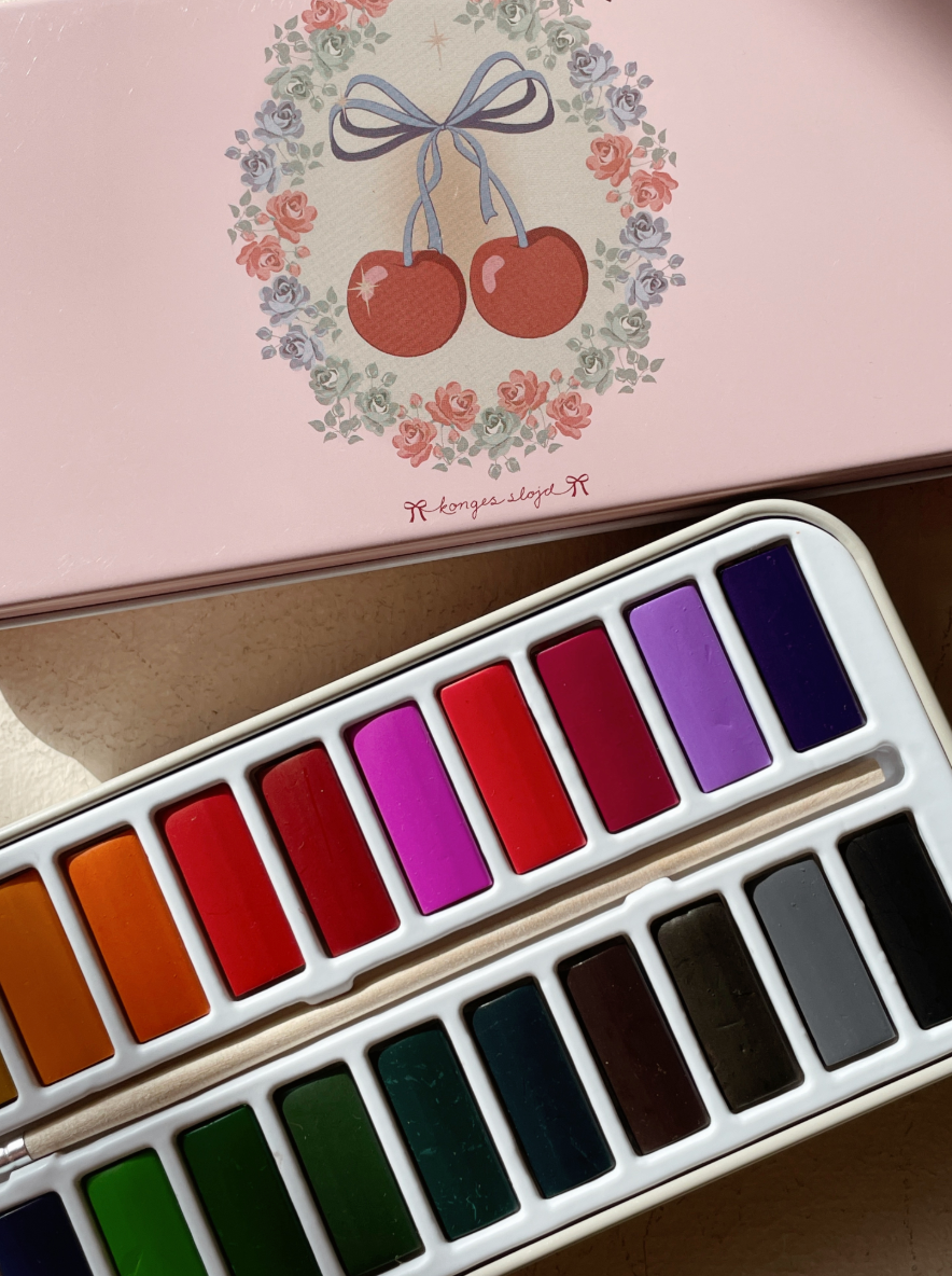 Konges Slojd Water Colors Tin Box - Cherry Bow