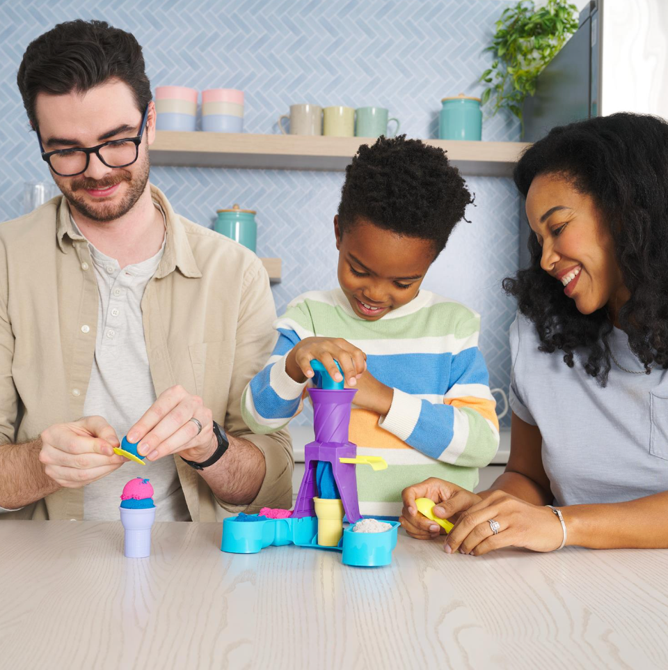 Kinetic Sand, Soft Serve Station