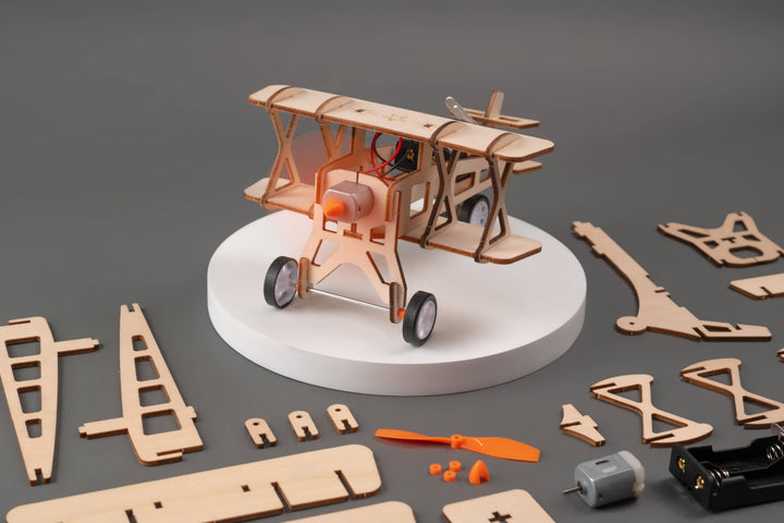 Kitsville Propeller Plane DIY Kit