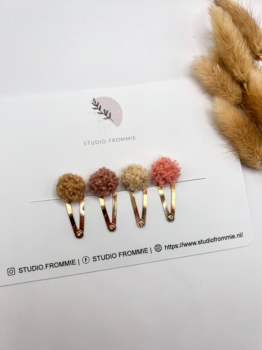 Studio Frommie Mauve Pompom Hair Clips Set