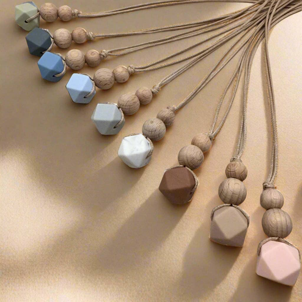 Izao Atelier Paz Sensory + Teething  Necklace