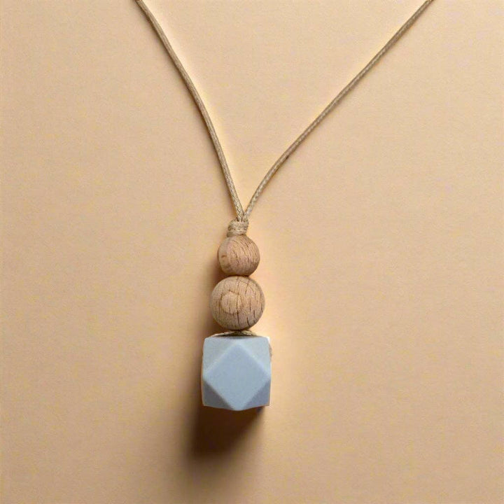 Izao Atelier Paz Sensory + Teething  Necklace