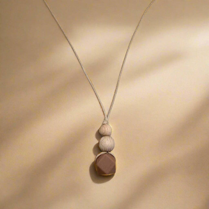 Izao Atelier Paz Sensory + Teething  Necklace