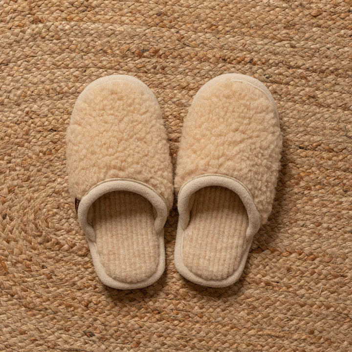Menique Women's Merino Fluffy Slippers Natural