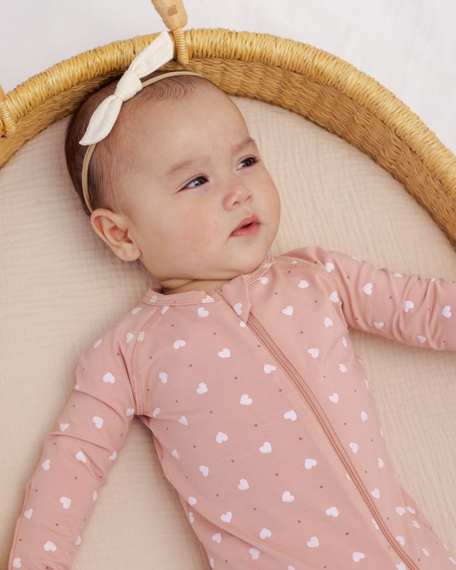 Quincy Mae Bamboo Zip Footie - Pink Hearts