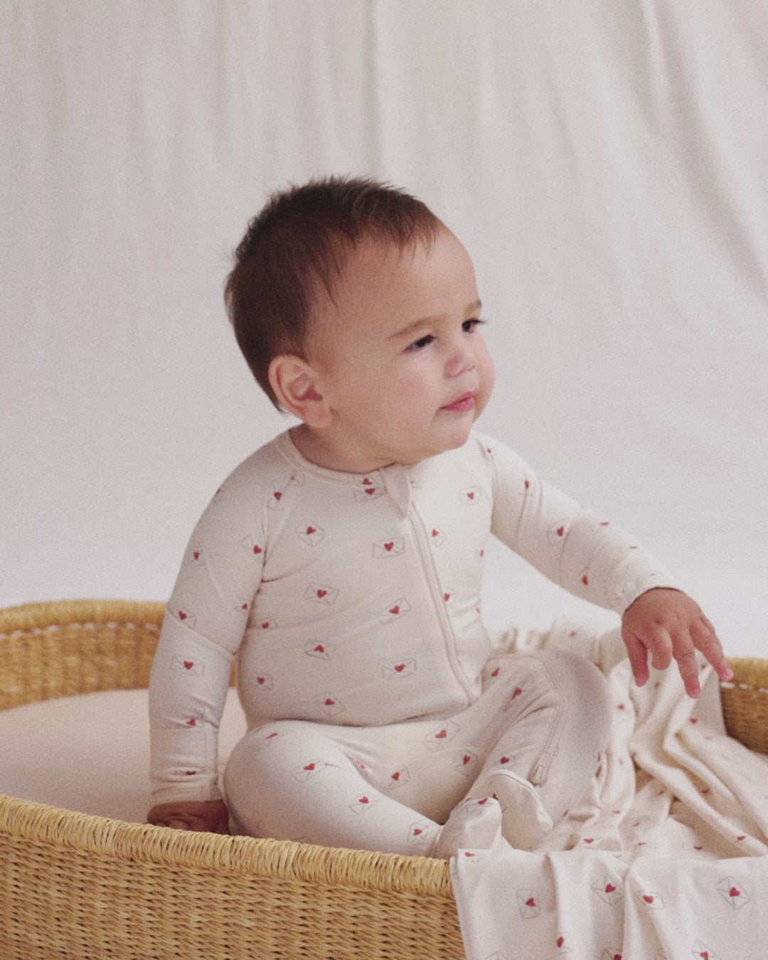 Quincy Mae Bamboo Zip Footie - Valentine