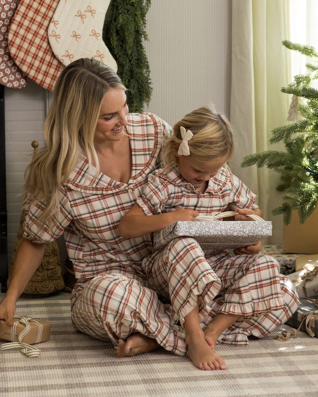 Rylee + Cru Womens Ruffle Pajamas - Holiday Flannel